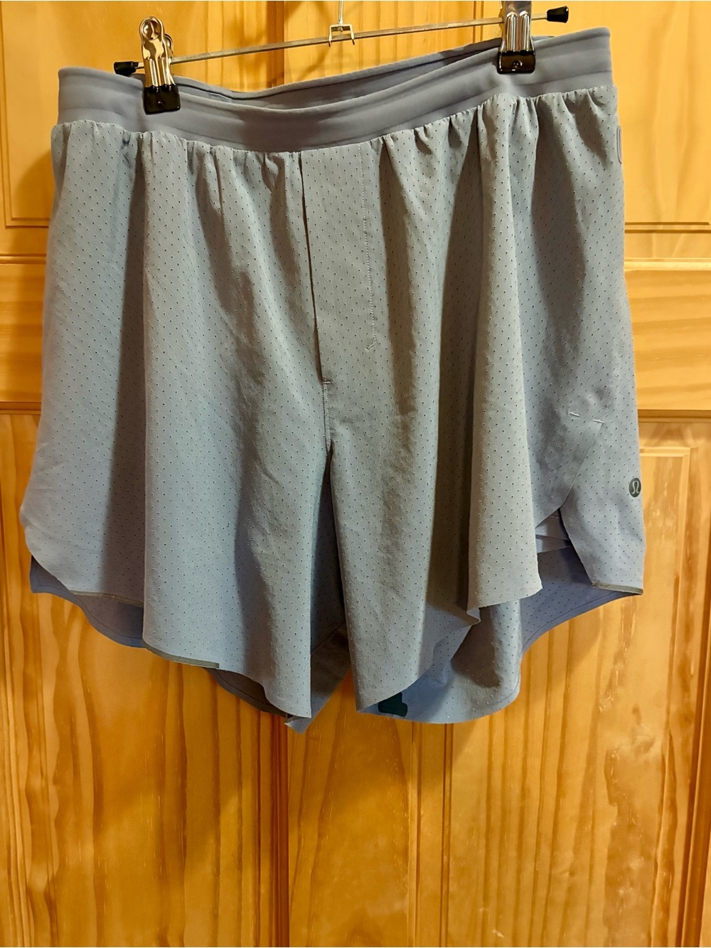 Men’s Lululemon “Peri Purple” Perforated Lined Athletic Shorts